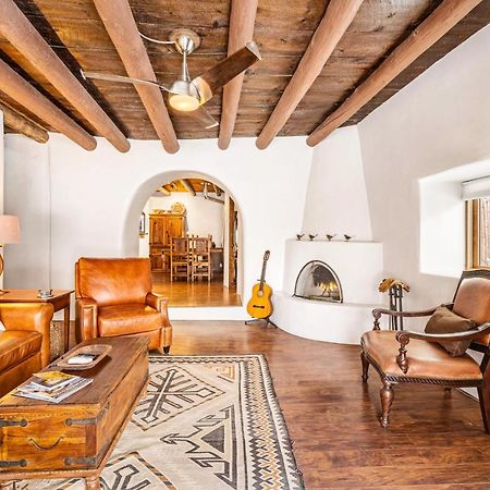 Pueblo Revival Villa Таос Екстериор снимка