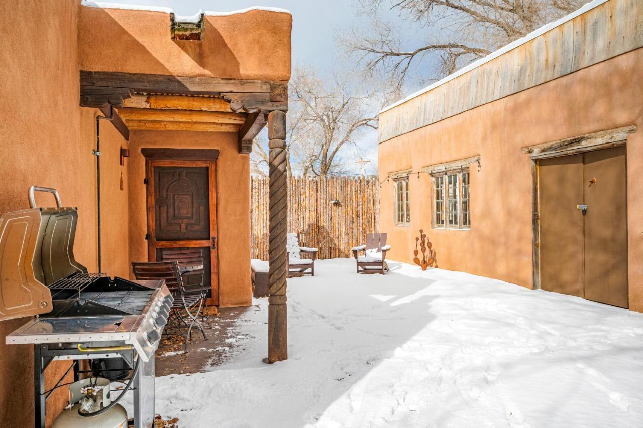 Pueblo Revival Villa Таос Екстериор снимка